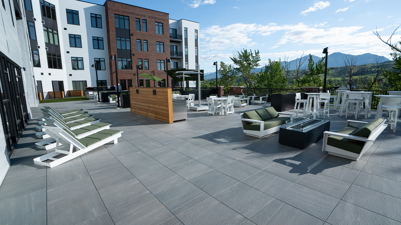 wide shot of porcelain pavers on the patio roof deck at the kestrel in bozeman.